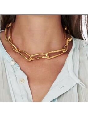 NEW 18k GOLD PLATED TWISTED CHUNKY CHAIN CHOKER/SHORT NECKLACE IRREGULAR SHAPE
